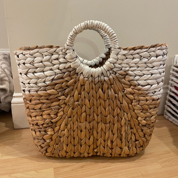 Handbags - Woven Two-Tone Straw Tote Bag - Natural & Cream